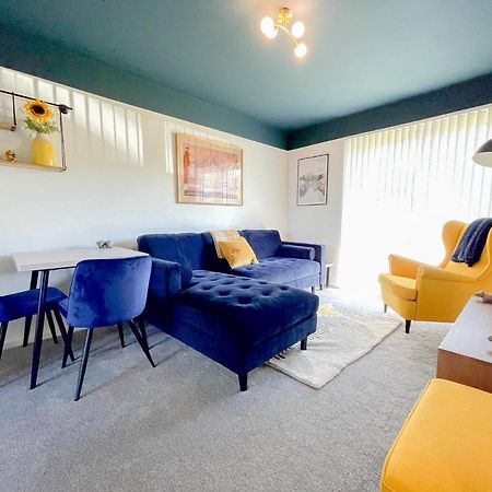 Escape To Tranquil 1 Bed, Poole Villa Canford Magna Eksteriør bilde