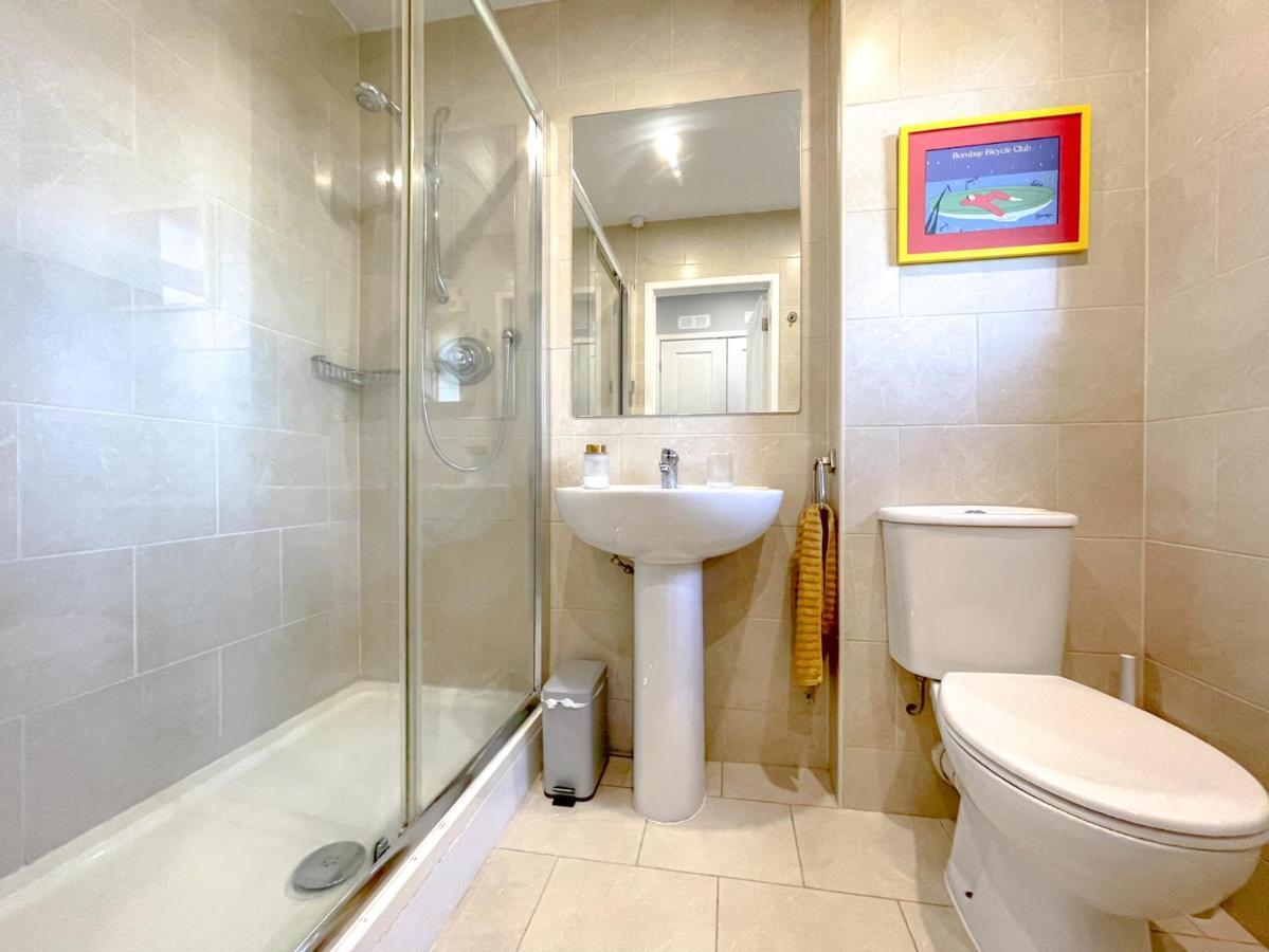 Escape To Tranquil 1 Bed, Poole Villa Canford Magna Eksteriør bilde